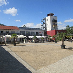 Hafenplatz Marina Mücheln